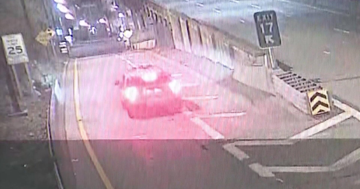 Video allegedly shows NYPD officers leaving scene of deadly crash 