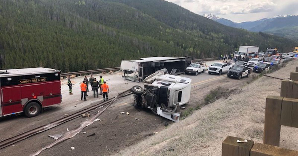 At least 5 hurt in I-70 multi-vehicle crash west of Eisenhower Tunnel 