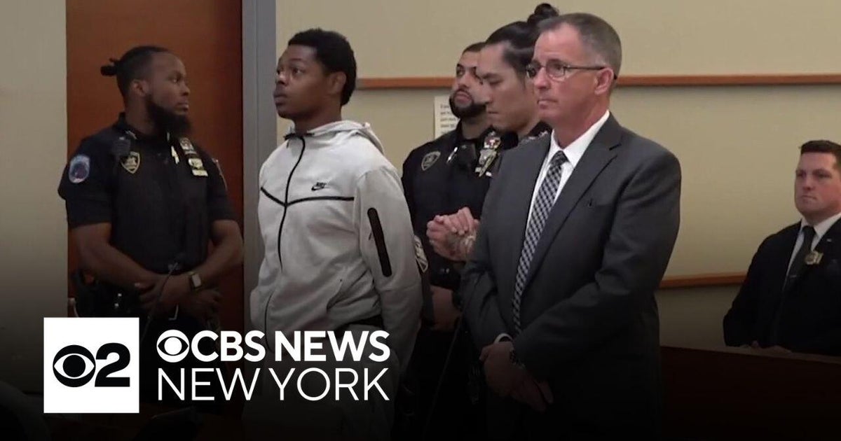 Suspect charged in brutal attack on off-duty NYPD officer in Bronx ...