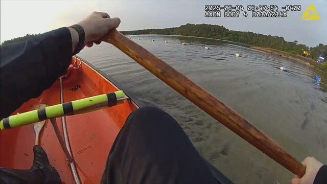 vo-plymouth-kayak-rescue-transfer-frame-60.jpg 
