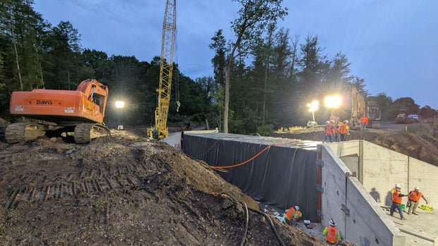 tunnel-work-a.jpg 