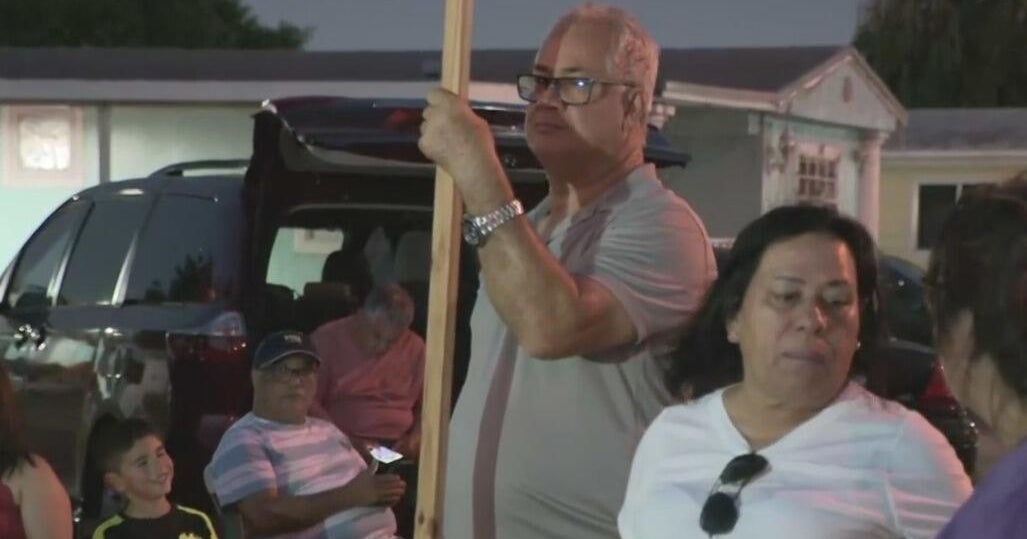 Power cut again at Li’l Abner mobile home park, residents protest in Sweetwater