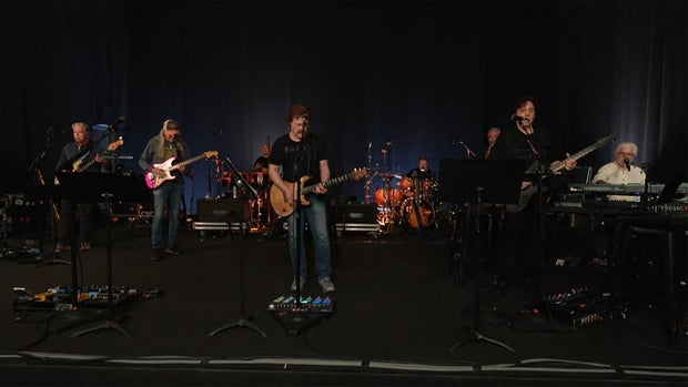 doobie-brothers-in-rehearsal.jpg