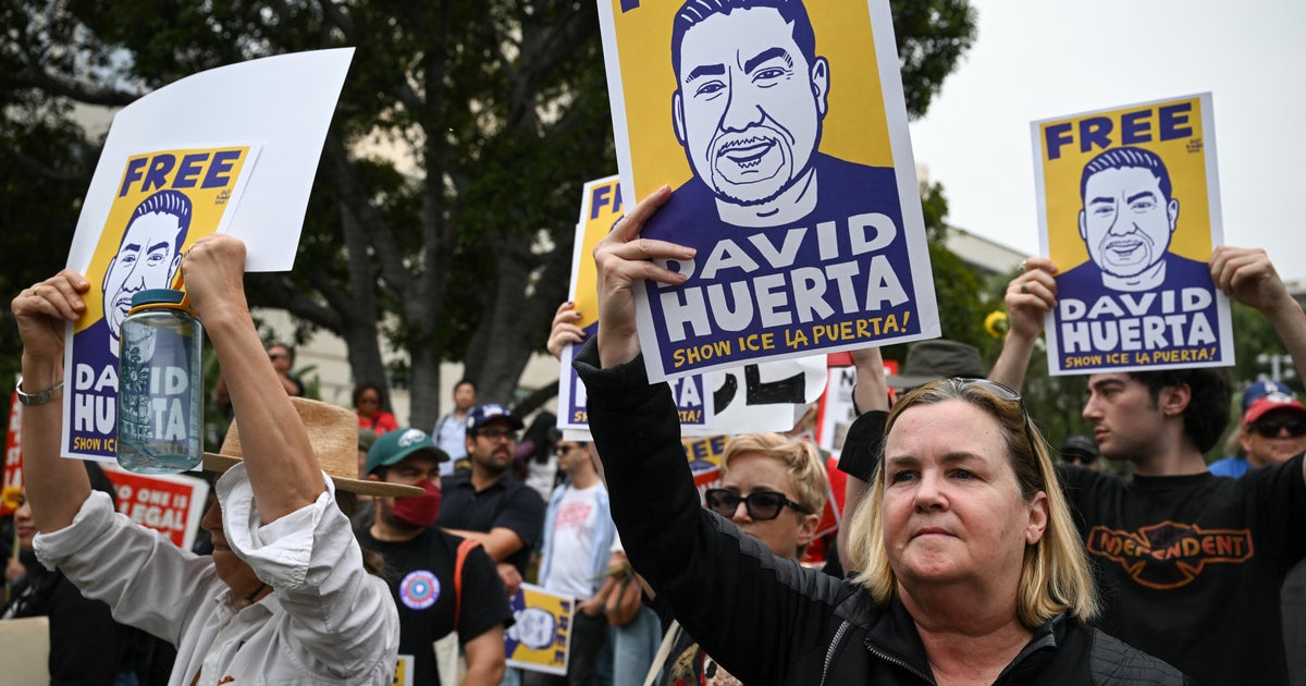 Hundreds gather in Los Angeles to demand release of union leader arrested at immigration enforcement operation 