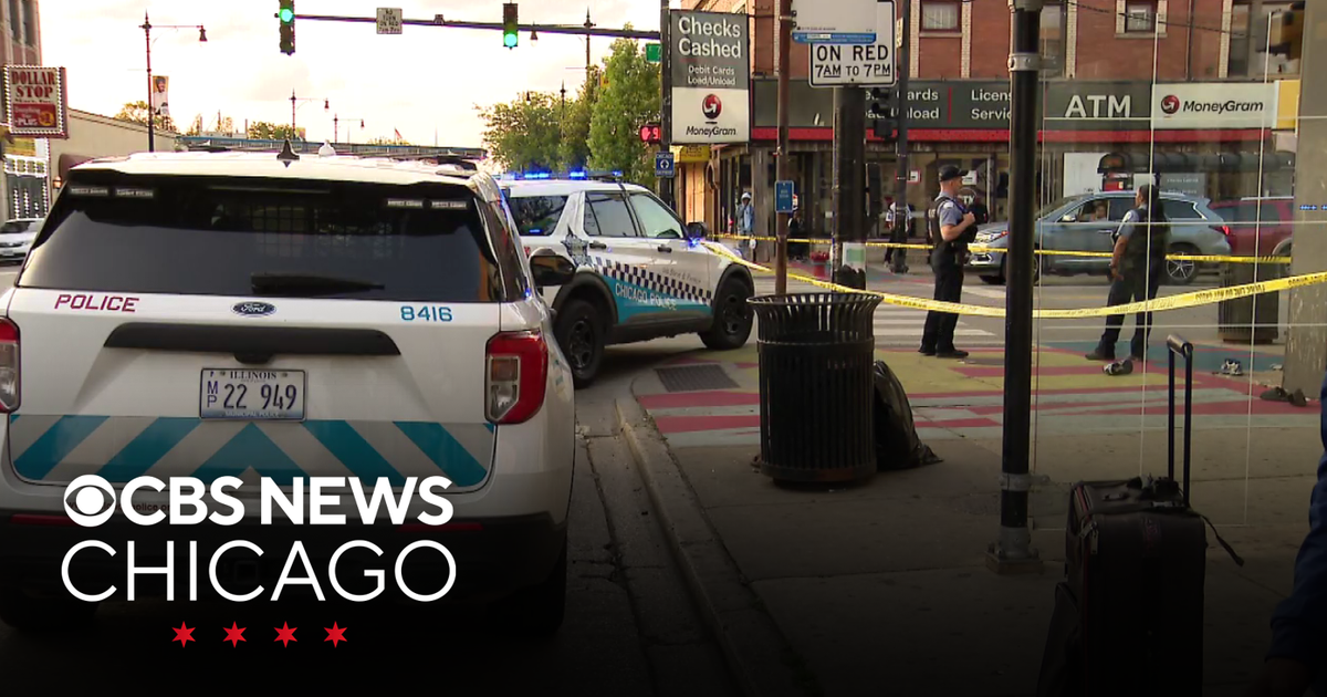 Man, teenage boy shot in Chicago's Chatham neighborhood - CBS Chicago