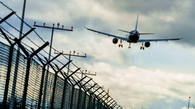 Approach to Frankfurt Airport 