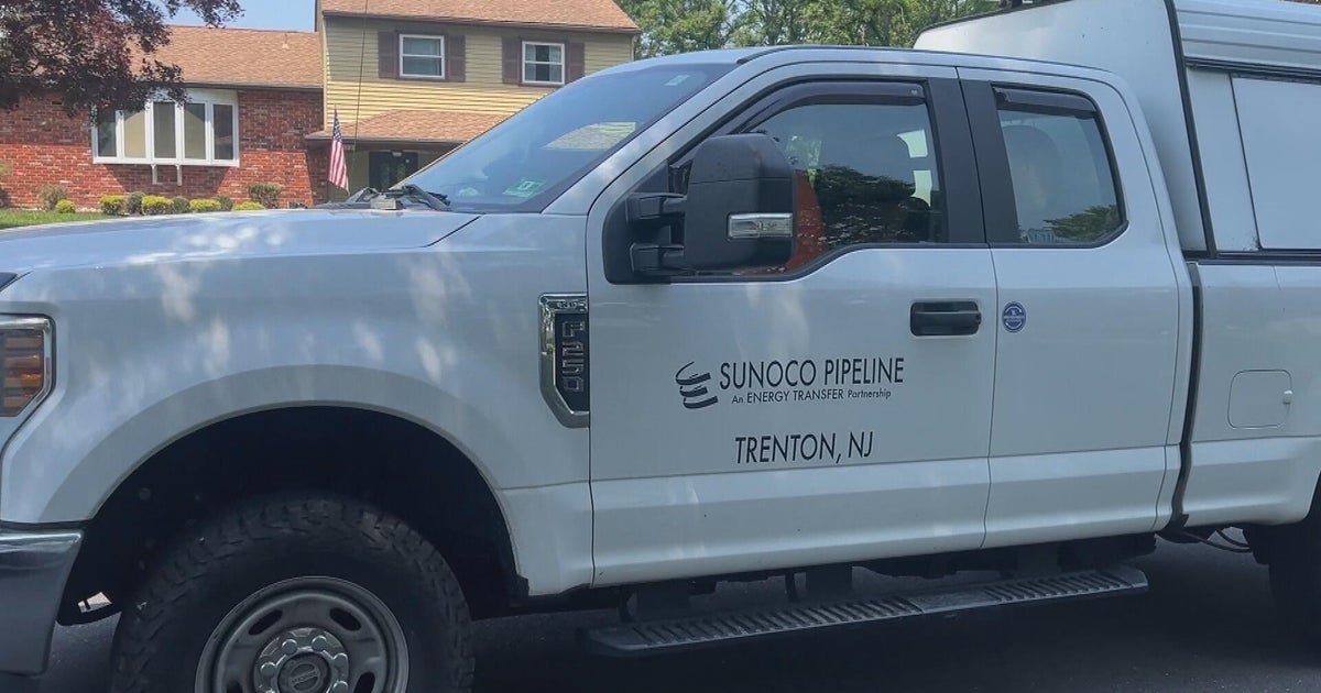 Residents of neighborhood where fuel leaked into water demand solutions 