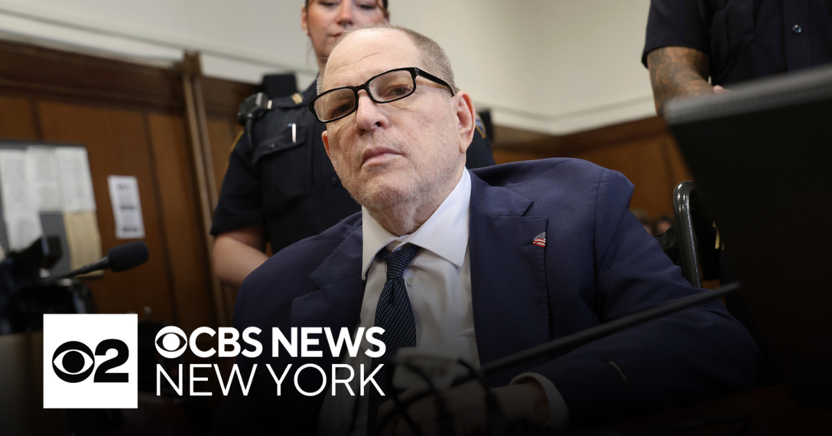 Manhattan DA Alvin Bragg addresses Harvey Weinstein mistral | Full news conference - CBS New York