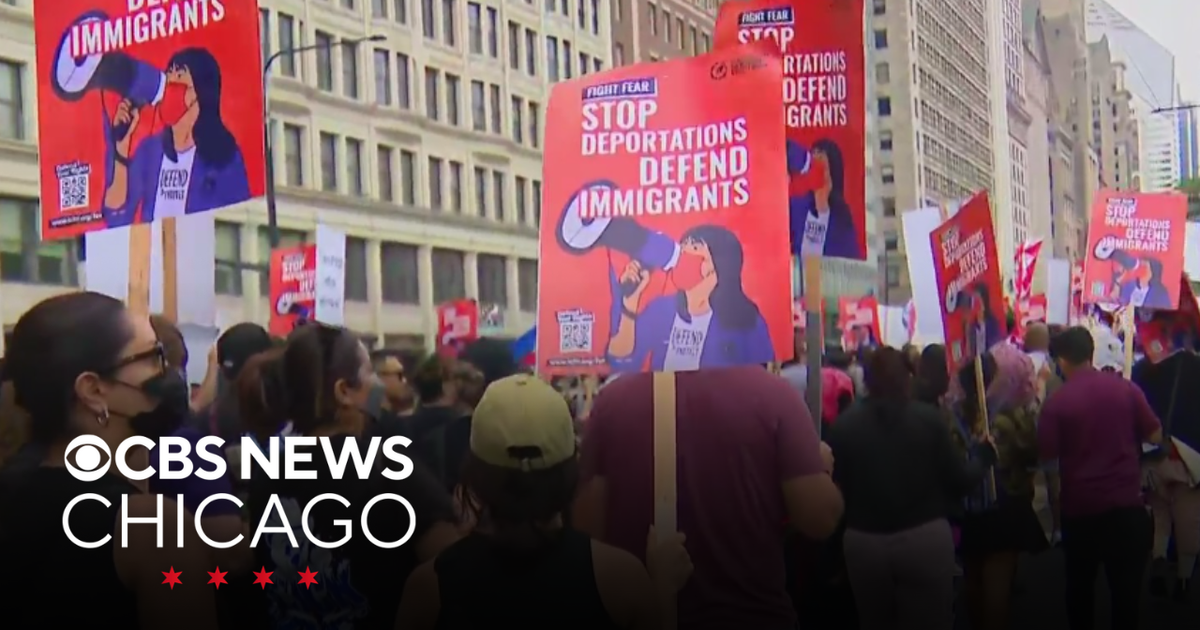 Protesters march downtown against ICE deployment in Chicago - CBS Chicago