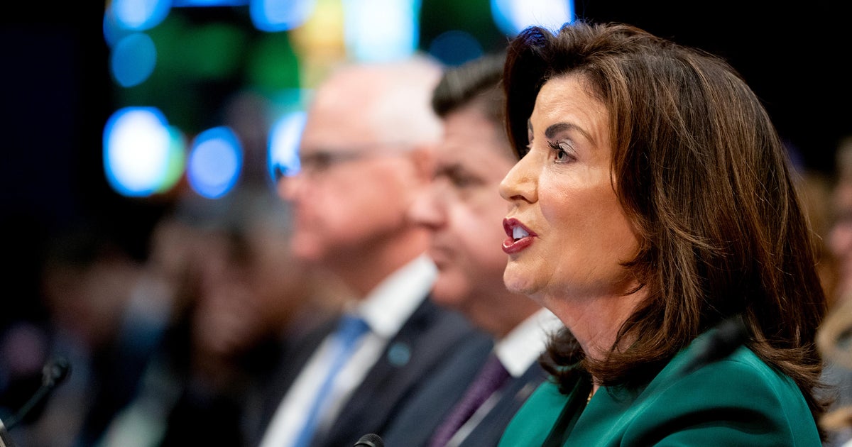 Gov. Hochul, Rep. Stefanik spar during House hearing on sanctuary policies 