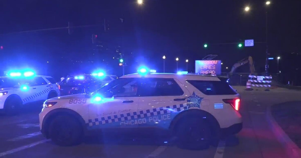 17-year-old shot during fight near Chicago's 31st Street Beach 