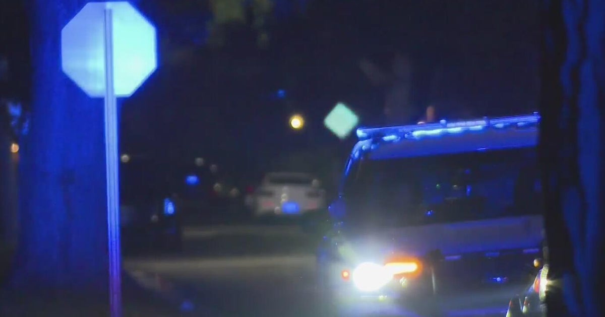 Detroit police investigate quadruple shooting - CBS Detroit