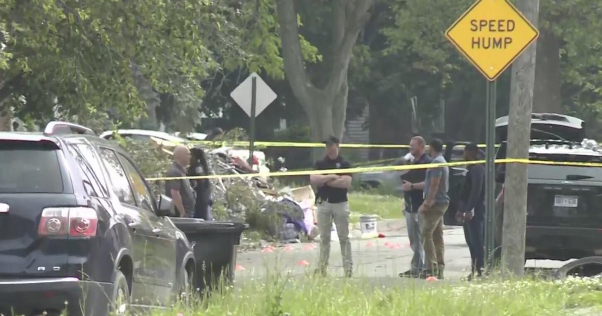 Detroit police shoot woman after she allegedly shot at repo driver ...