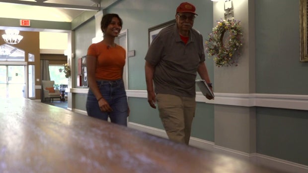 UC Davis top grad aims to revolutionize aging, befriends 95-year-old veteran through service