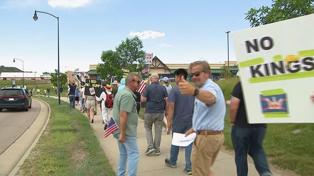 no-kings-protest-castle-rock.jpg 