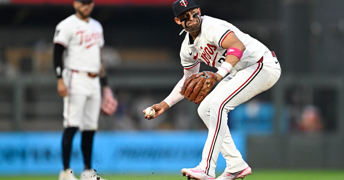 Twins' Royce Lewis placed on injured list, Byron Buxton suffers elbow injury 