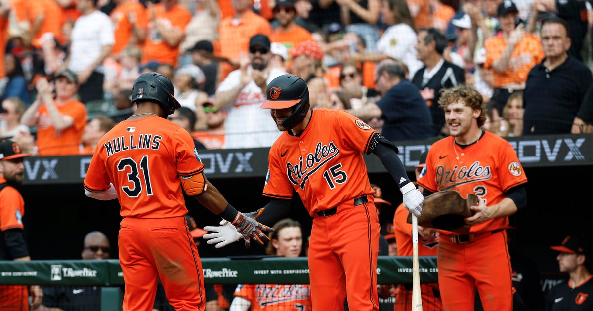 Mullins and Sánchez hit back-to-back home runs to key Orioles' 6-5 victory over Angels 