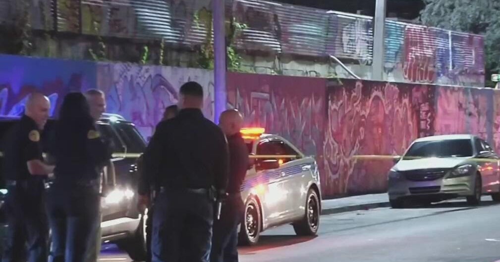 2 killed, 1 injured after shooting involving police in Wynwood - CBS Miami