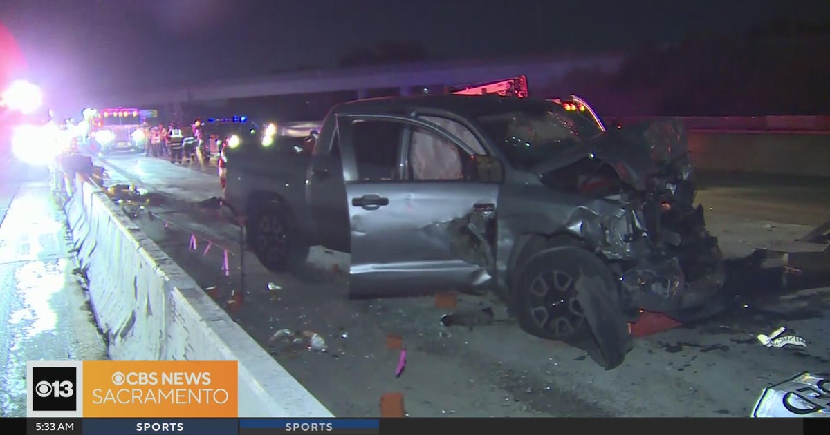 Deadly crash being investigated in West Sacramento - CBS Sacramento