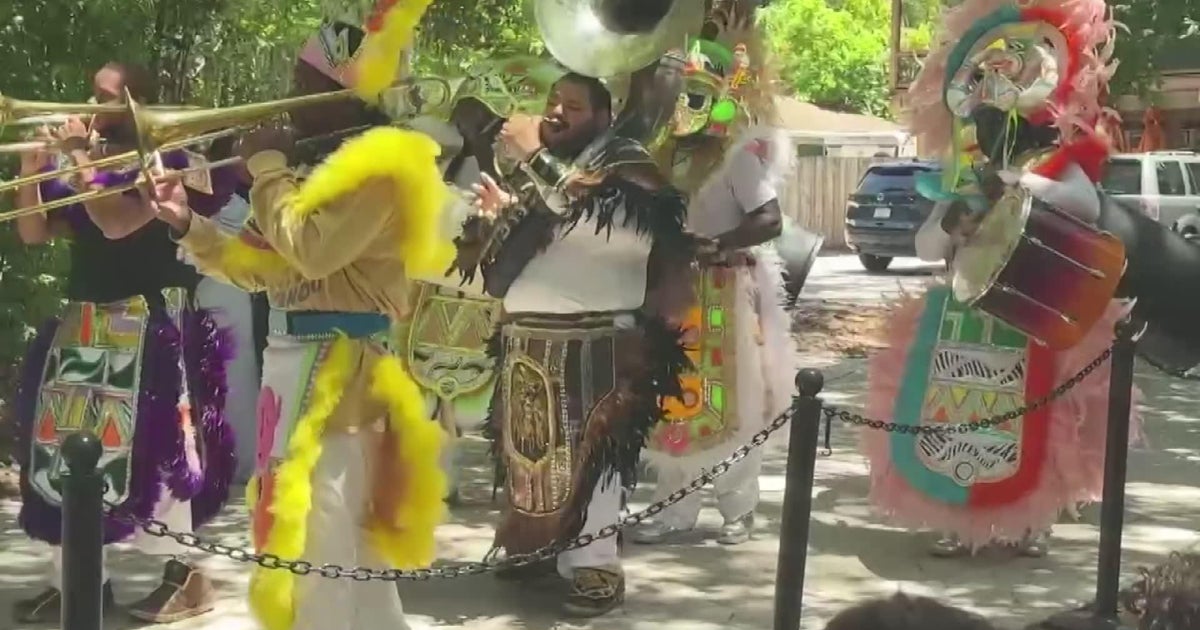 Miami Dolphins rookies connect with community, culture in Coconut Grove 
