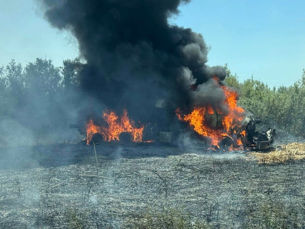 woodland-fire-water-tender-truck-burns.jpg 
