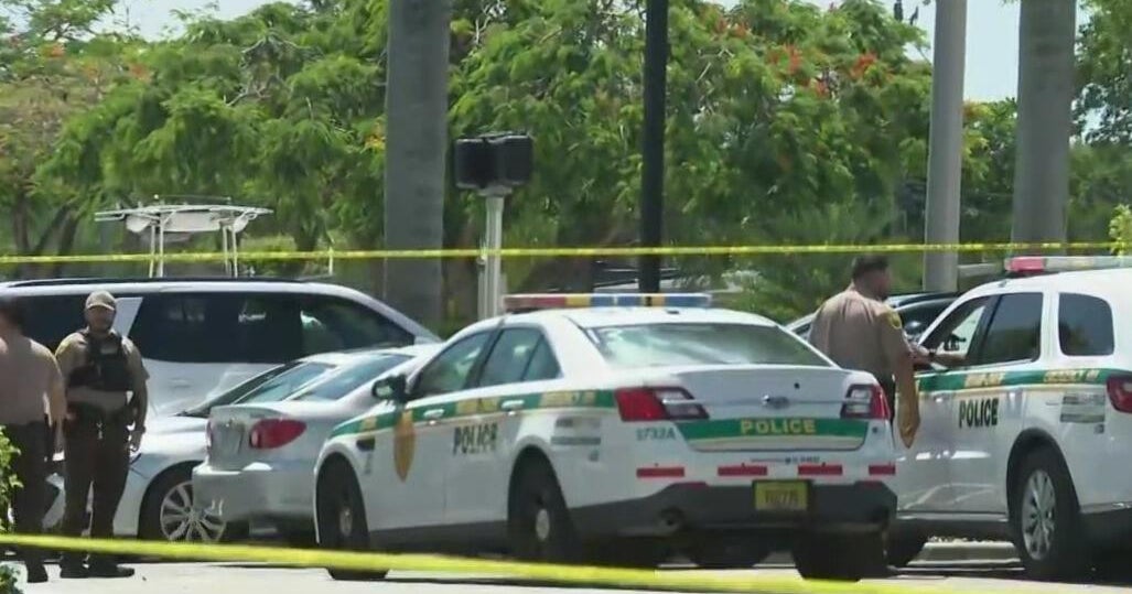 Arrest made in deadly stabbing outside TB Bank near Tamiami