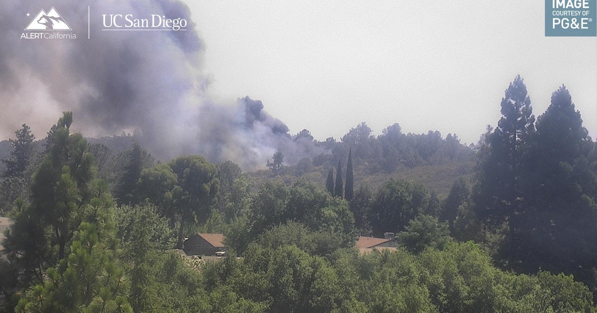 Crews responding to fire near Shingle Springs in El Dorado County 