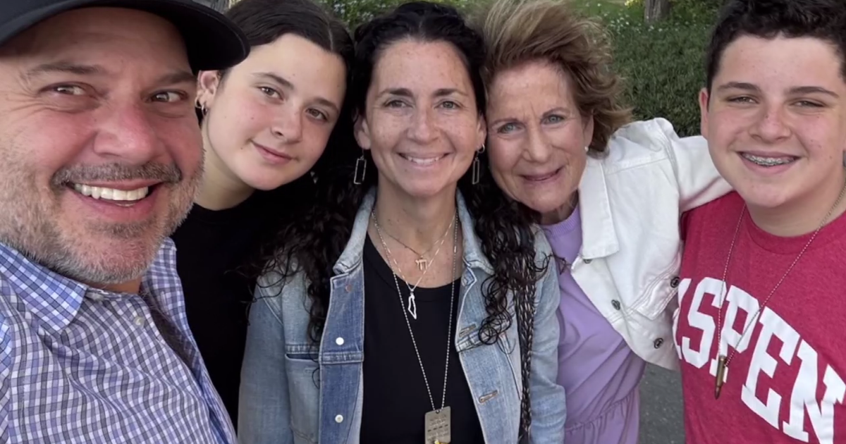 Chicago family stranded in Israel as airports are sealed amid warfare with Iran 