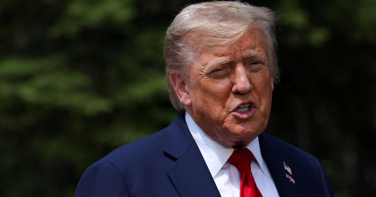 Trump, Walz'a Minnesota milletvekilleri atışları hakkında aramayacağını söylüyor, valiyi “dışarı çıktı” diyor