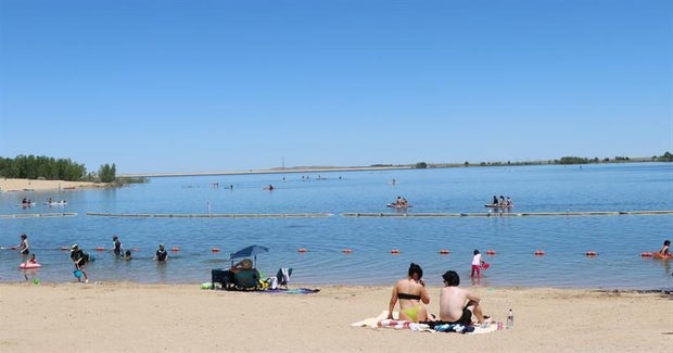 aurora-reservoir-swim-beach.jpg 