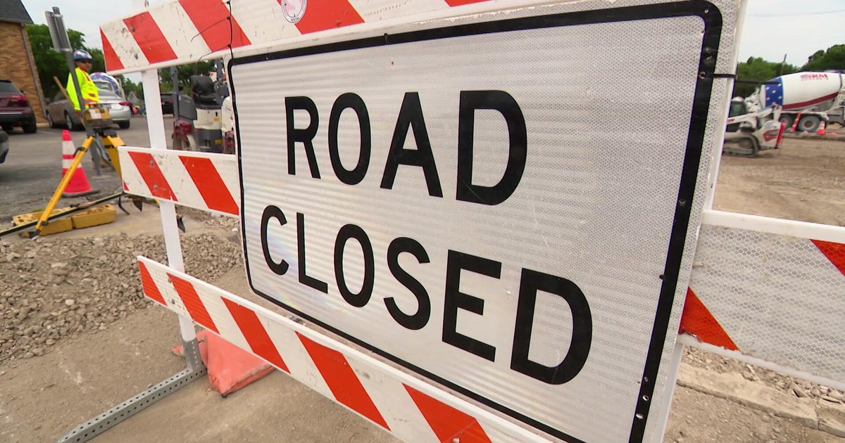 New stretch of Lincoln Ave. closed for construction near Western Brown Line stop 
