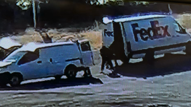 fedex-van.png 
