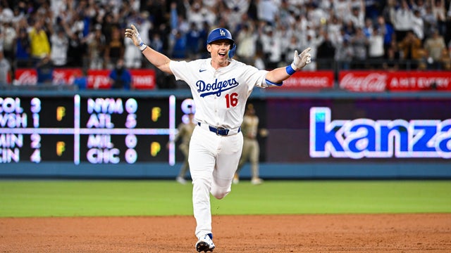 San Diego Padres v Los Angeles Dodgers 