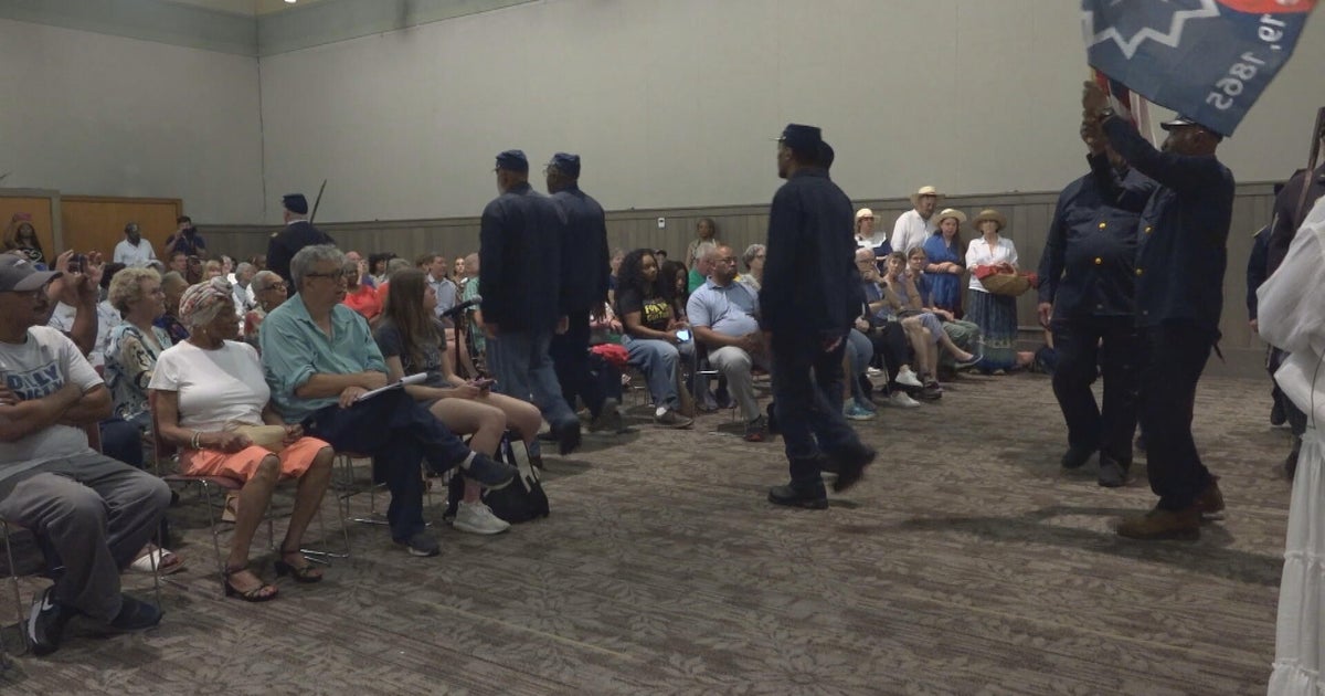 Hundreds crowd Chester County Historical Society for Juneteenth reenactment 