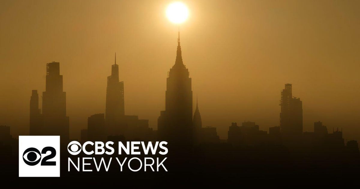 Gov. Kathy Hochul, New York officials discuss intense heat headed our way - CBS New York