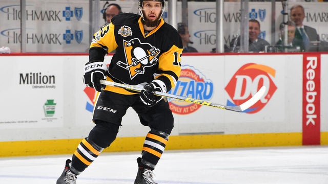 Chicago Blackhawks v Pittsburgh Penguins 