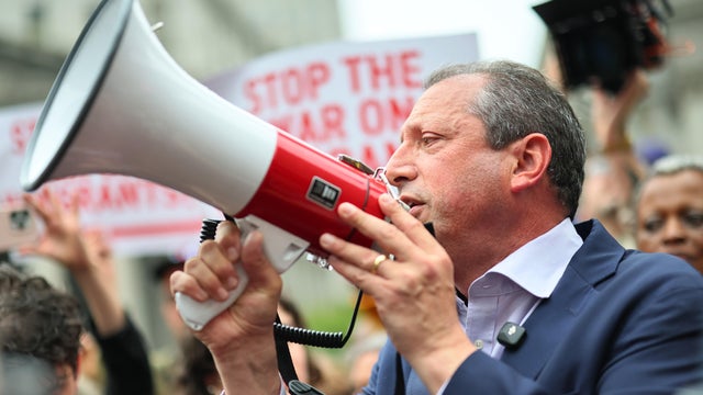 NYC Comptroller And Mayoral Candidate Brad Lander Arrested By ICE At Immigration Court 
