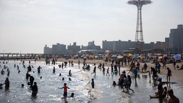 Second Heat Wave Of Year Brings Temps In The 90's To New York City 