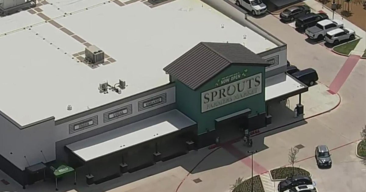 Fresh start: Sprouts opens in North Oak Cliff - CBS Texas