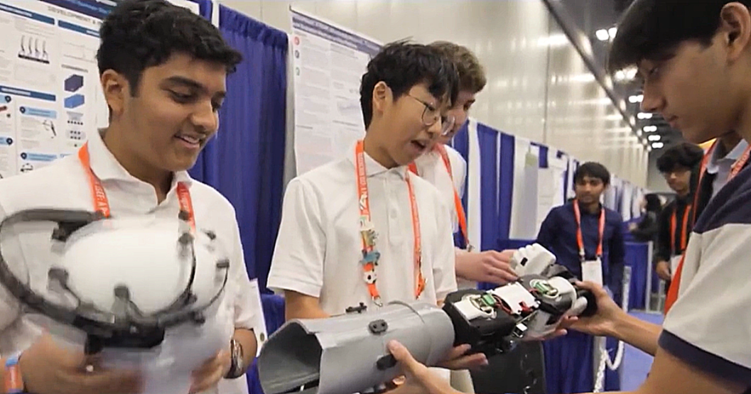 Four best friends build lifelong bond and a prosthetic leg at Marcus High School 
