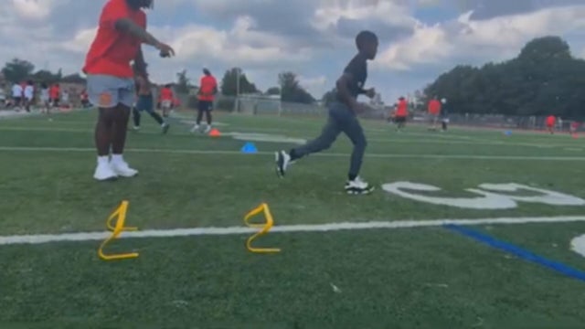odaap-jordan-davis-football.jpg 