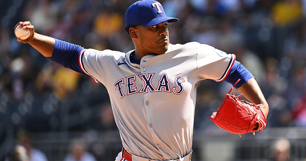 Seager, Rocker help Rangers beat Pirates 3-2 