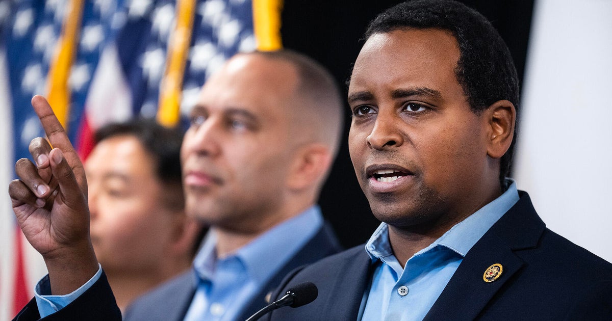 Rep. Neguse leads effort to end corruption in the federal government 