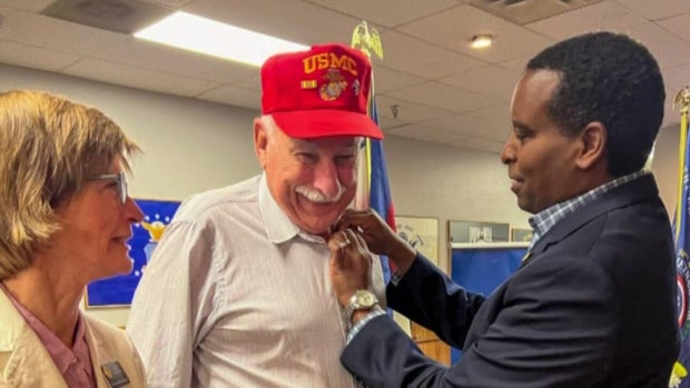congressman-neguse-vietnam-veteran-ceremony.jpg 