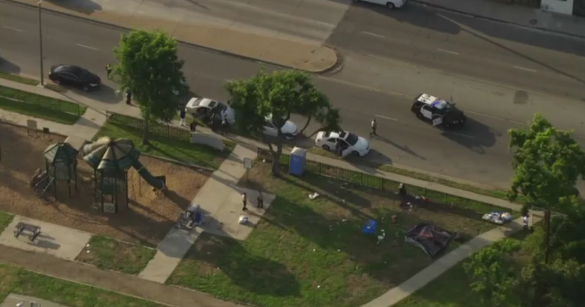 Four hospitalized after shooting at Compton park 