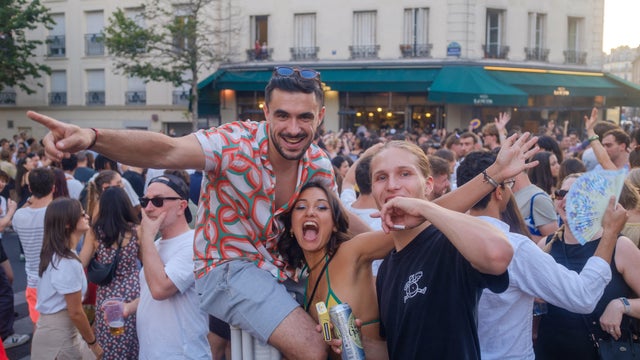                        145 people report being pricked with syringes at French music festival                   