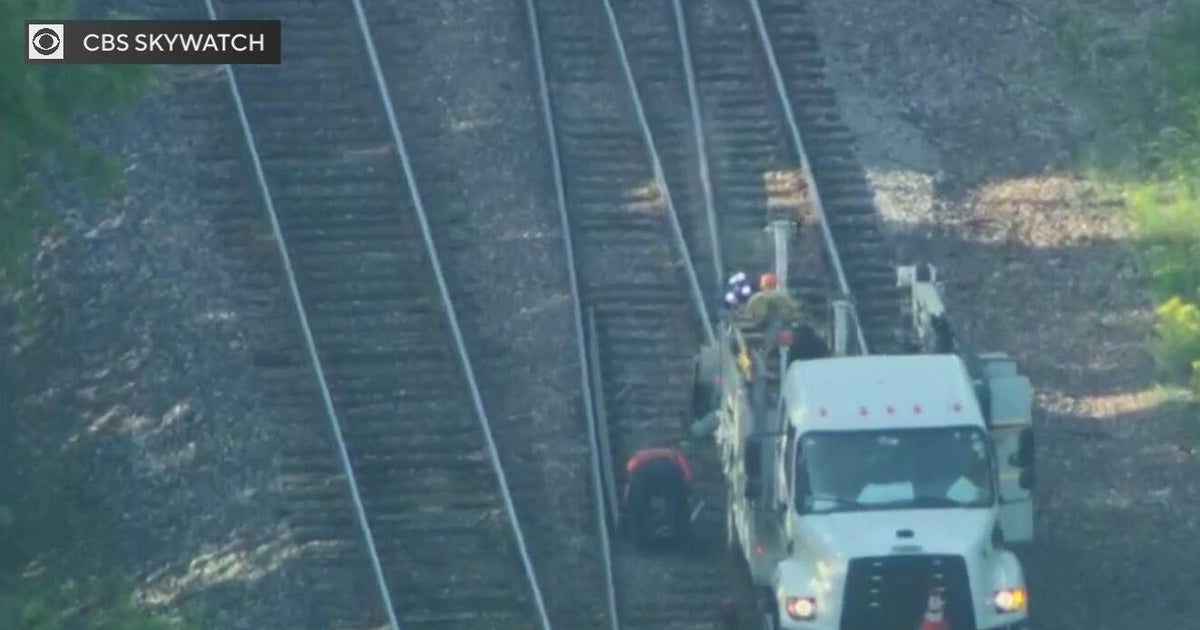 Metra UP-N trains suspended due to emergency track repairs 