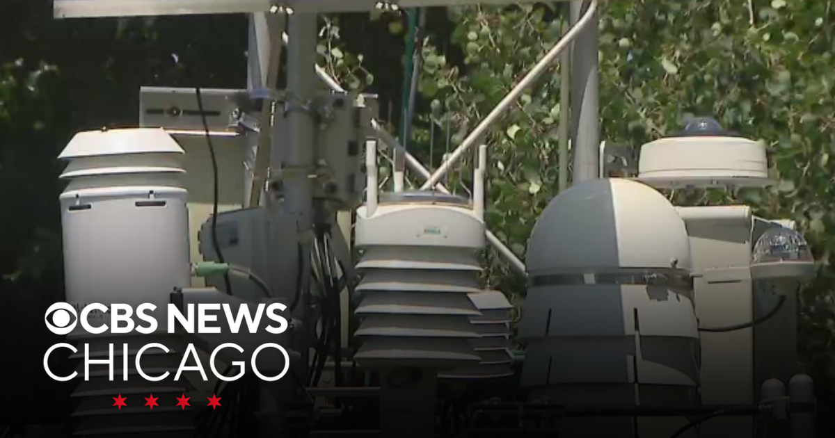 Team of scientists tracks impact of extreme heat in Chicago - CBS Chicago