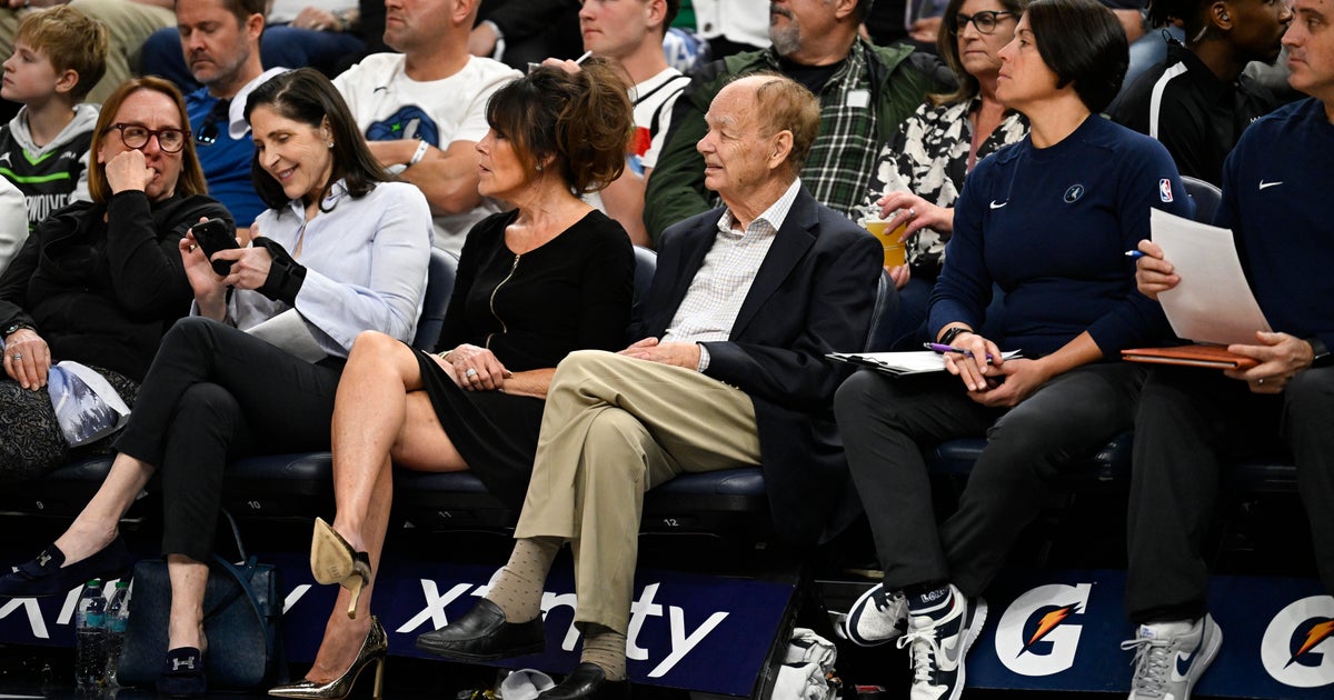 Timberwolves' Glen Taylor says goodbye after 30 years as owner 