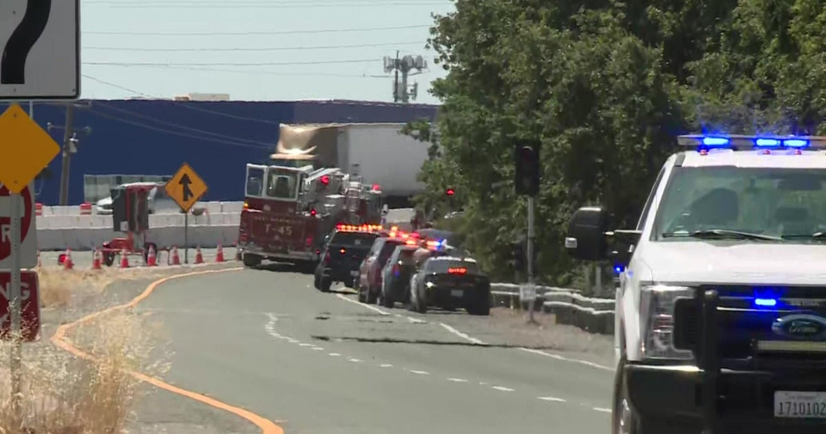 Car rolls off West Sacramento freeway onramp near Reed Avenue 